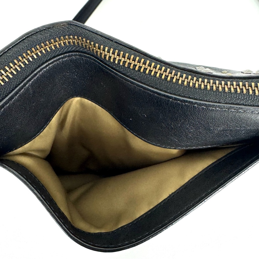 COACH black lthr crossbody shoulder bag w long strap, studs, brass hardware EUC - Picture 8 of 16